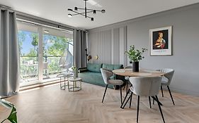 Chmielna Park - City Center & Parking By Downtown Apartments